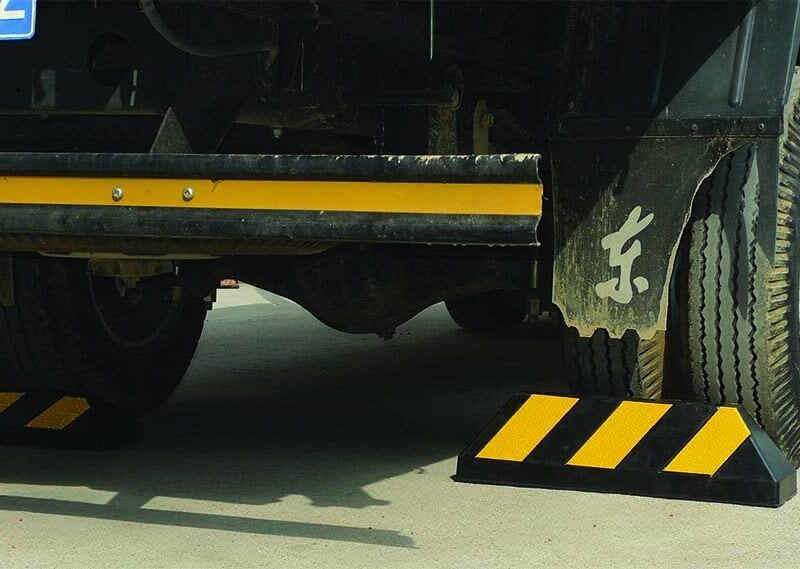 Truck_BusStops_Northpac-1.jpg